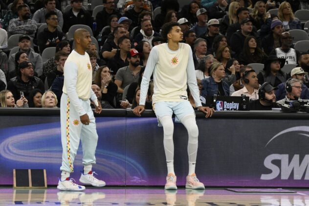 The constantly changing story of an NBA game