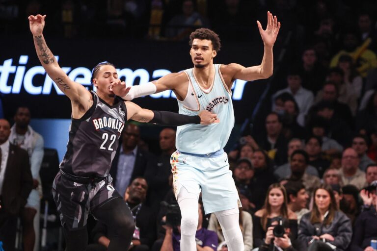 The Spurs use defense to overpower Nets in gritty road win