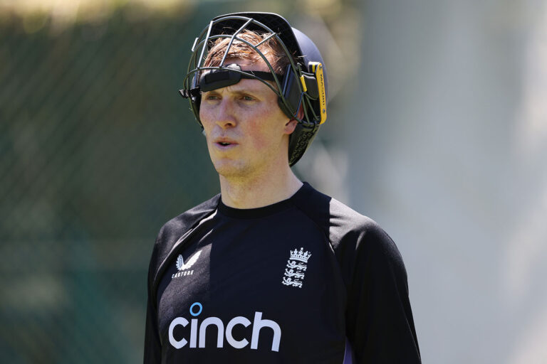 Trescothick on Crawley: 'We'll help him find a way to get back'