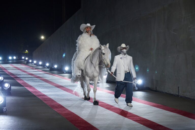 Watch Beyoncé’s NFL Christmas Halftime Show