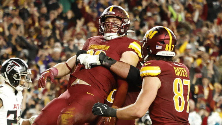Watch: Zach Ertz's OT touchdown clinches playoff spot for Commanders, Rams
