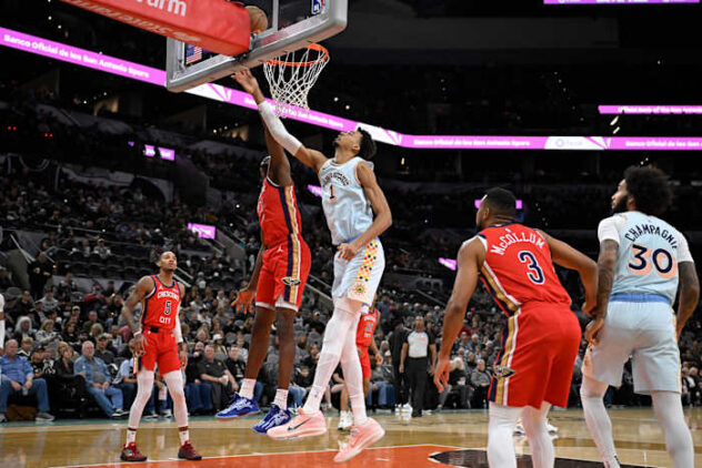 Wembanyama helps Spurs beat Pelicans, 121-116, as Paul moves into second in career assists