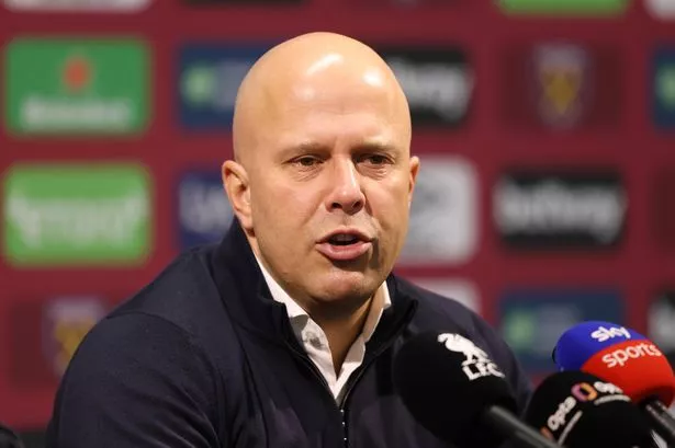 Arne Slot breaks silence on Khvicha Kavratskhelia transfer links and as Liverpool linked with move