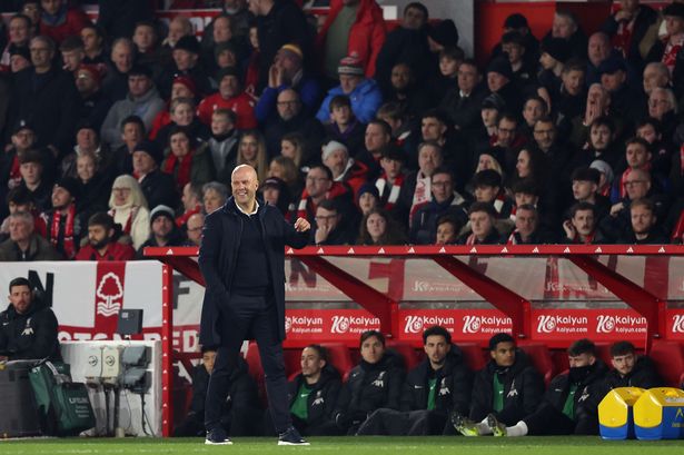 Arne Slot responds to Nottingham Forest fans chant about his Liverpool 'problem'