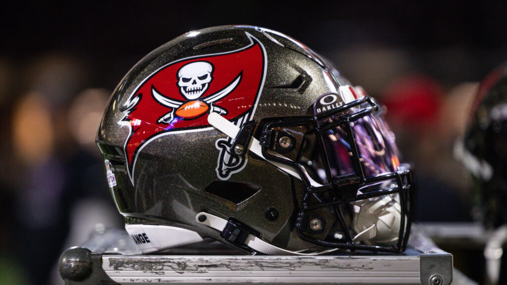 Buccaneers conduct OC interviews with Marcus Brady, Grant Udinski