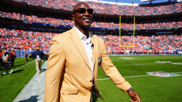 Cowboys great makes his endorsement for team’s head coach job