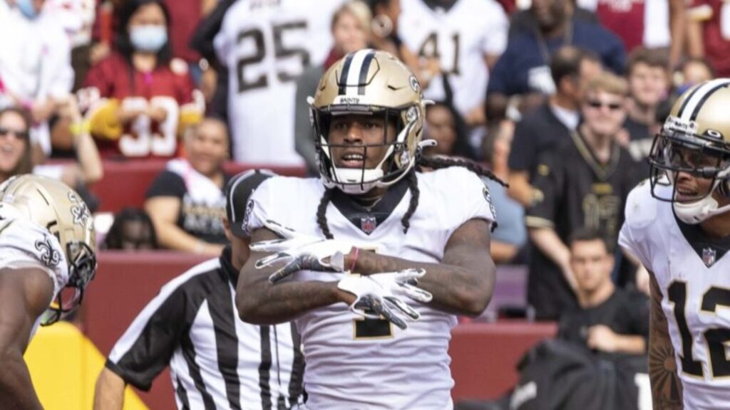 Former Steelers WR Signs with Tampa Bay for 2025