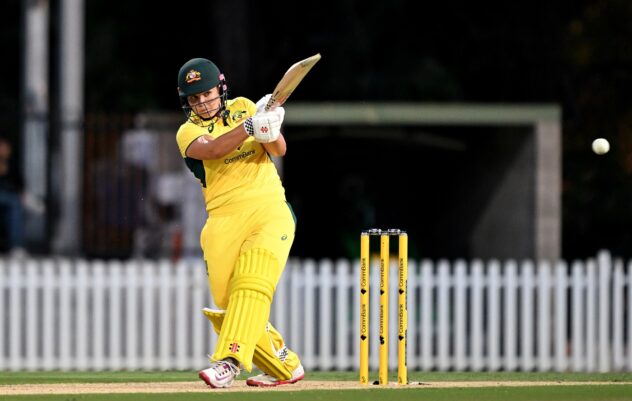 Healy, Gardner out amid injury drama; England bowl at the SCG