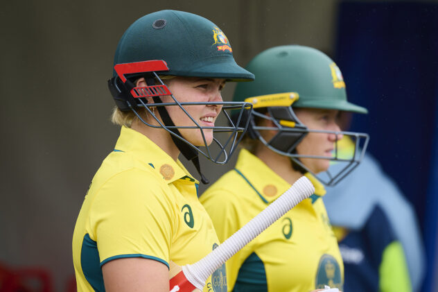 Healy, Voll, Ecclestone sparkle before rain washes out tour match in Sydney