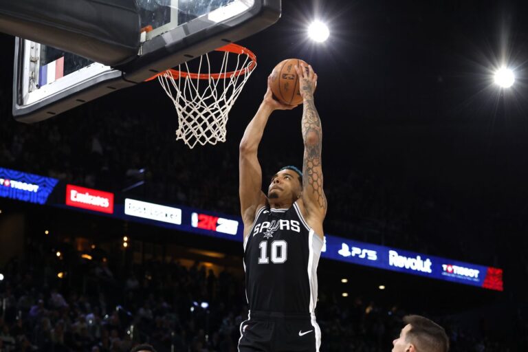 Highlights: Spurs dominate the Pacers in Act I of the Paris Games