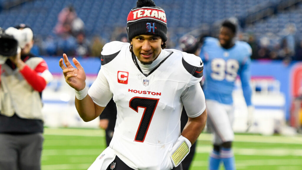 Houston Texans QB C.J. Stroud did the funniest thing ever on the sideline while watching Davis Mills