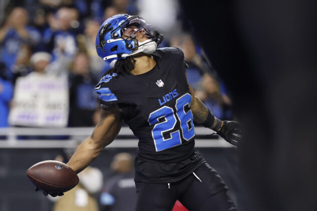 Jahmyr Gibbs’ four TDs power Lions past Vikings to NFC North title, No. 1 seed