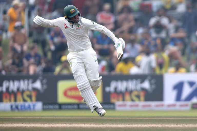 Khawaja 119*, Smith 64* deflate Sri Lanka in afternoon session