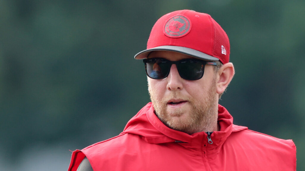 Liam Coen takes an unsurprisingly messy path to land HC job