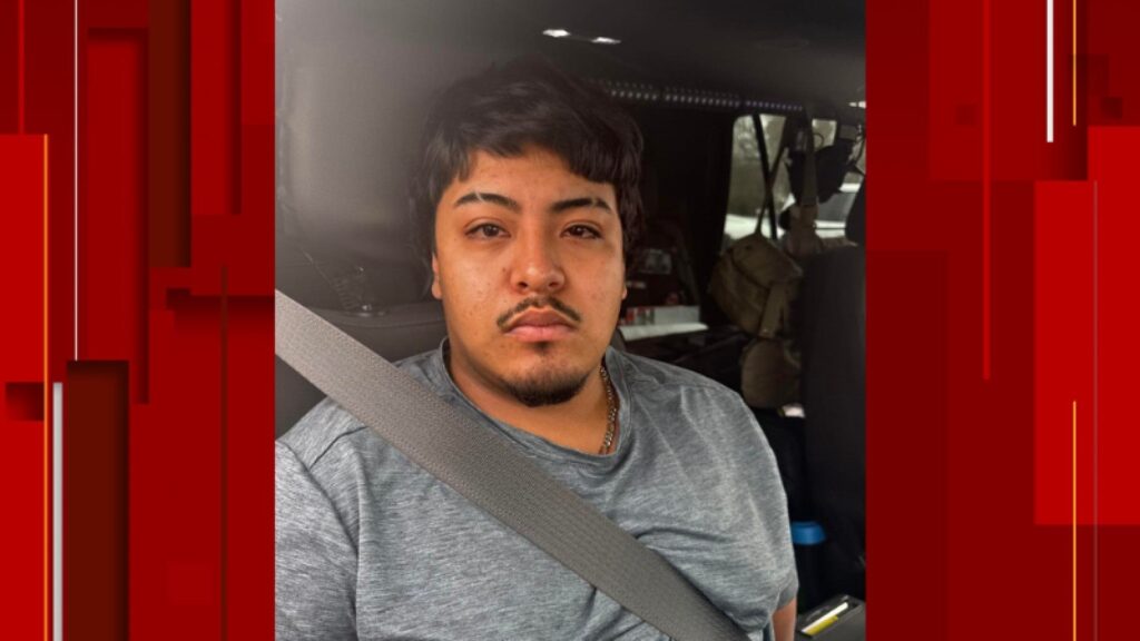 Man arrested in connection with body found under Frio Bridge in Uvalde County