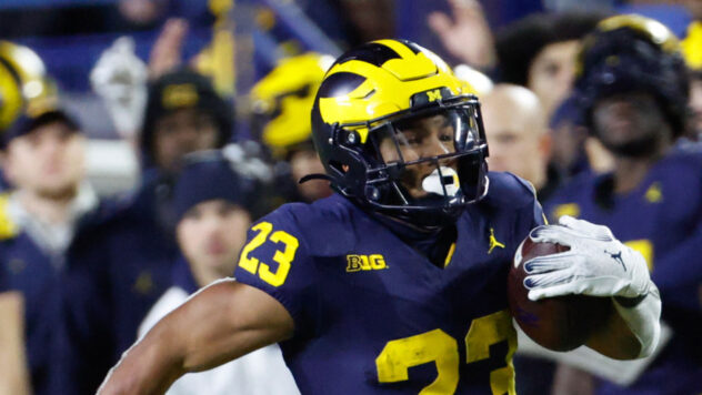Michigan HC Sherrone Moore compares RB Jordan Marshall to school great