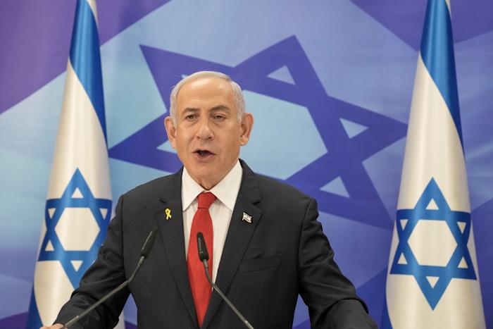 Netanyahu says Cabinet won't meet over ceasefire until Hamas backs down from 'last minute crisis'