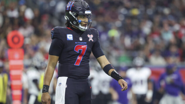New 2025 NFL mock draft has the Houston Texans landing a hometown kid to fill a position of need