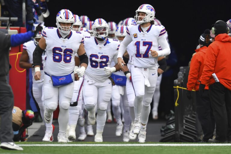 NFL Wild Card predictions: Picks against the spread for Sunday, Monday games