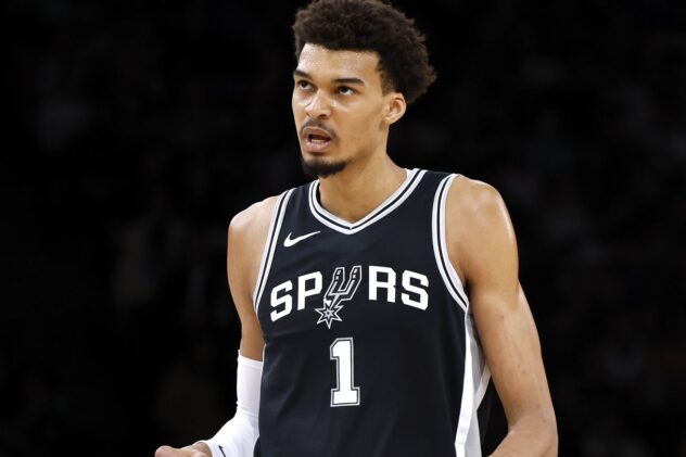 Open Thread: Victor Wembanyama has an expansive three-point shooting warm-up routine