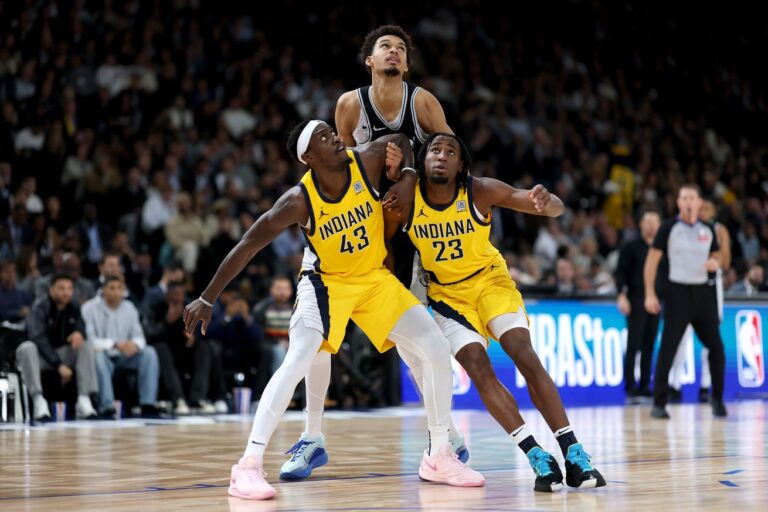Pacers return the favor with second half blowout of Spurs