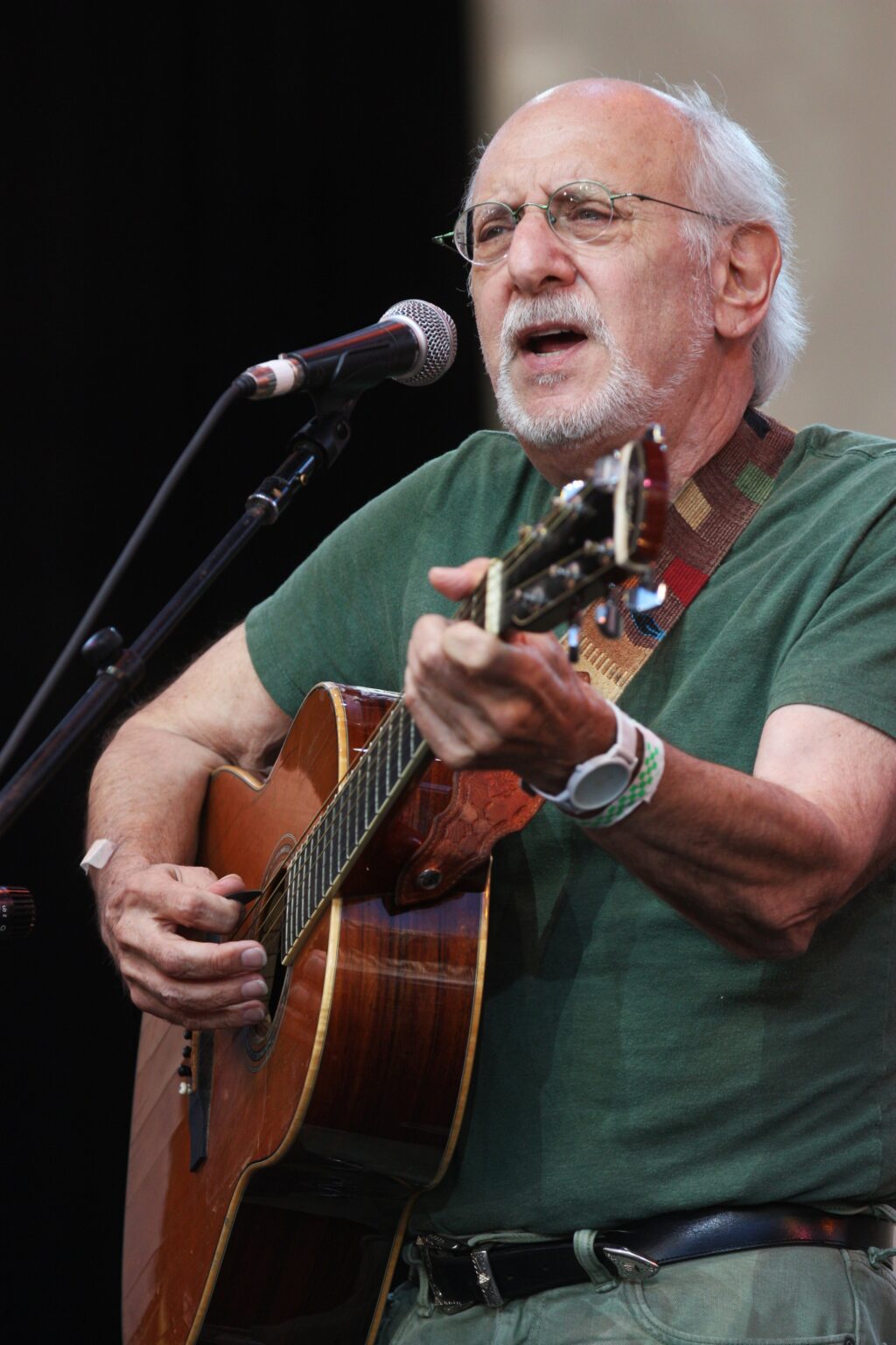 Peter, Paul and Mary’s Peter Yarrow Dies at 86