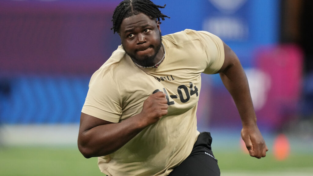 Raiders Sign 12 To Futures Deals For 2025