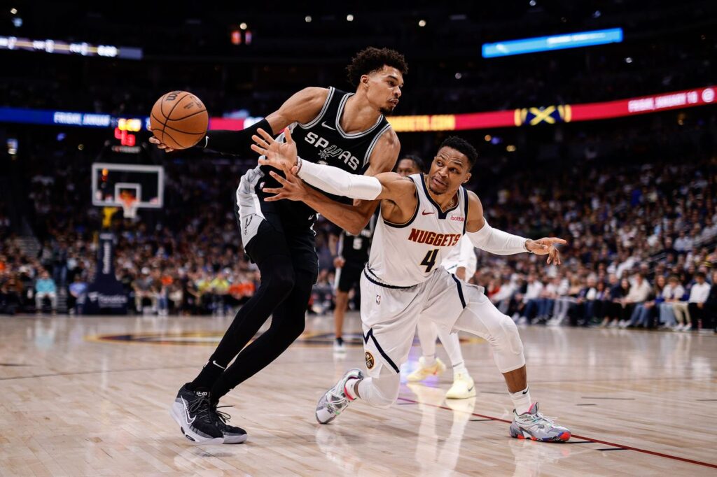San Antonio vs. Denver, Final Score: Spurs snatch thriller with Vassell’s steal and dunk, 113-110
