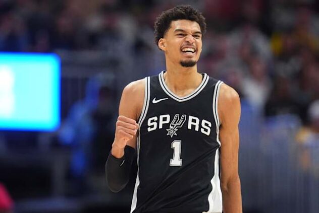 Spurs game in Los Angeles against the Lakers will be played on Monday night, report says