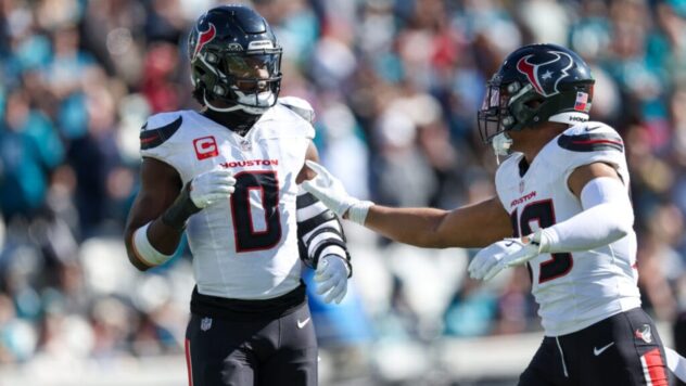 Texans Defender Sends Message Before Returning From Suspension