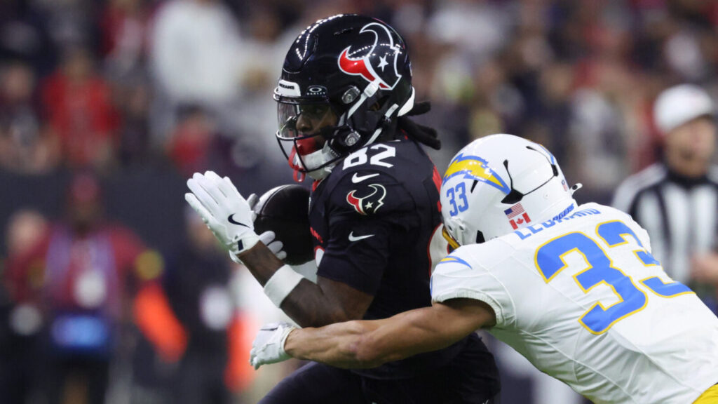 Texans part ways with embattled WR Diontae Johnson