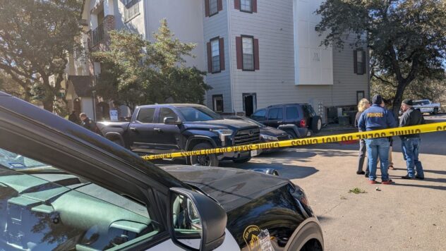 Timeline spells out Stone Oak shooting incident that left 7 officers wounded, suspect dead