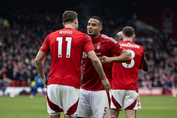 Chelsea make 'record-breaking transfer approach' for Premier League star as private talks emerge