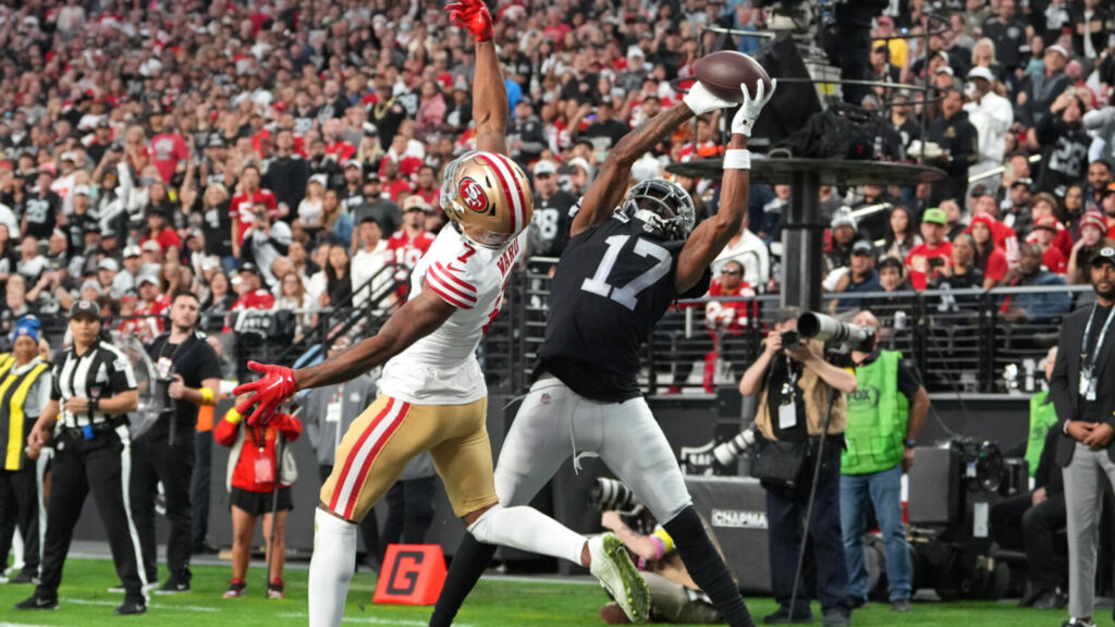 Davante Adams could emerge as an incredible insurance policy for 49ers to remove concern about one of their biggest unknowns