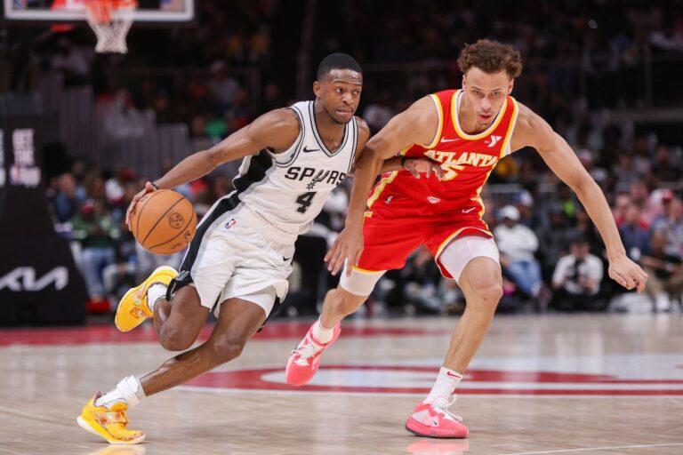 De’Aaron Fox’s Spurs shine early, narrowly avoid second-half collapse against Hawks