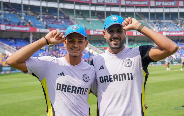 England bat; debuts for Jaiswal and Rana, Kohli injured