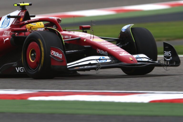 F1 Bahrain Test, Day 2: Hamilton fastest in morning, rain enforces pause