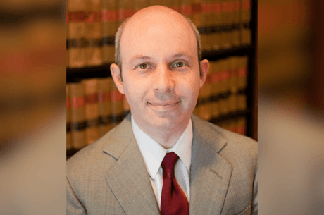 High-Stakes Poker Lawyer Tom Goldstein Back Out of Custody But Can't Use Crypto