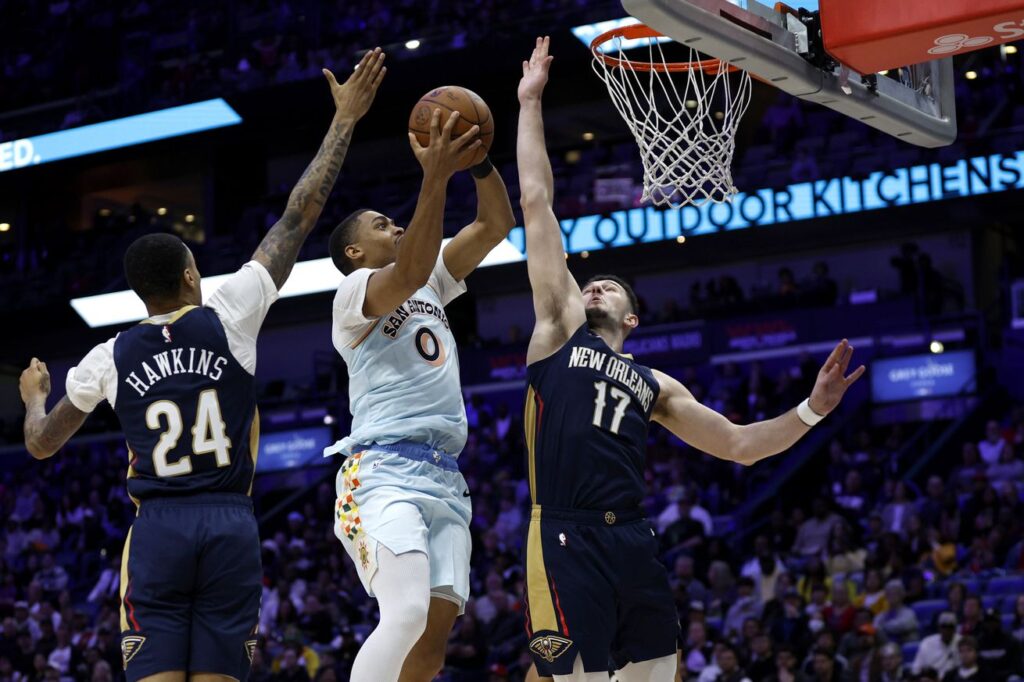 Highlights: Spurs get support off the bench in second half collapse vs Pelicans