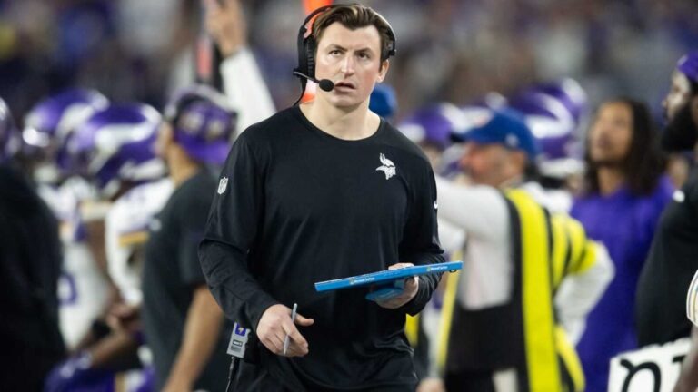 Jaguars hire Grant Udinski, 29, as offensive coordinator