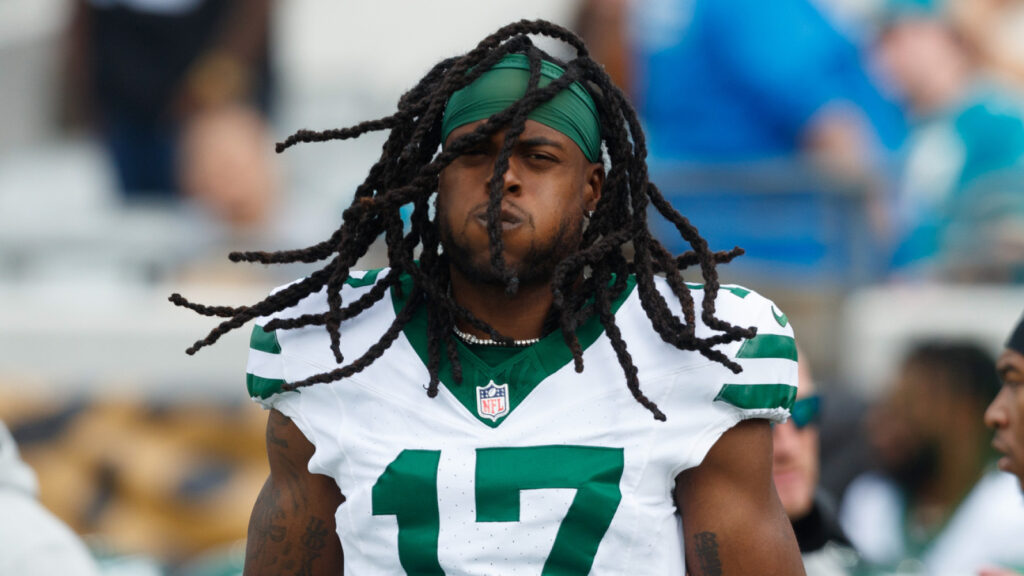 Jets star 'intrigued' by move to West Coast team after failed New York stint