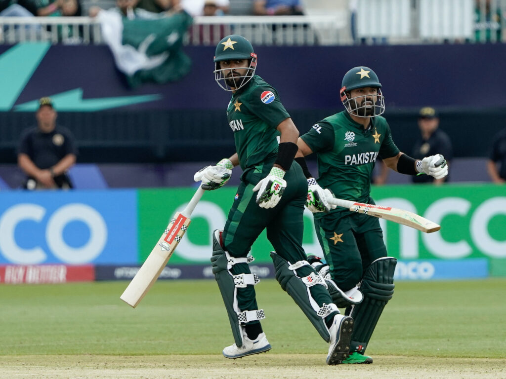 Klaasen boost for hamstrung South Africa in virtual semi-final against Pakistan