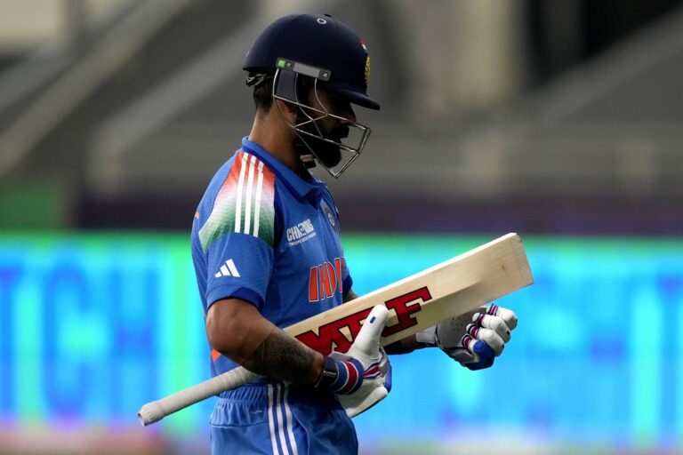 Kumble: 'Kohli putting lot of pressure on himself, needs to relax a little'