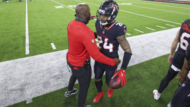 Latest contract projection has the Texans breaking the bank to take care of the team's biggest offseason priority