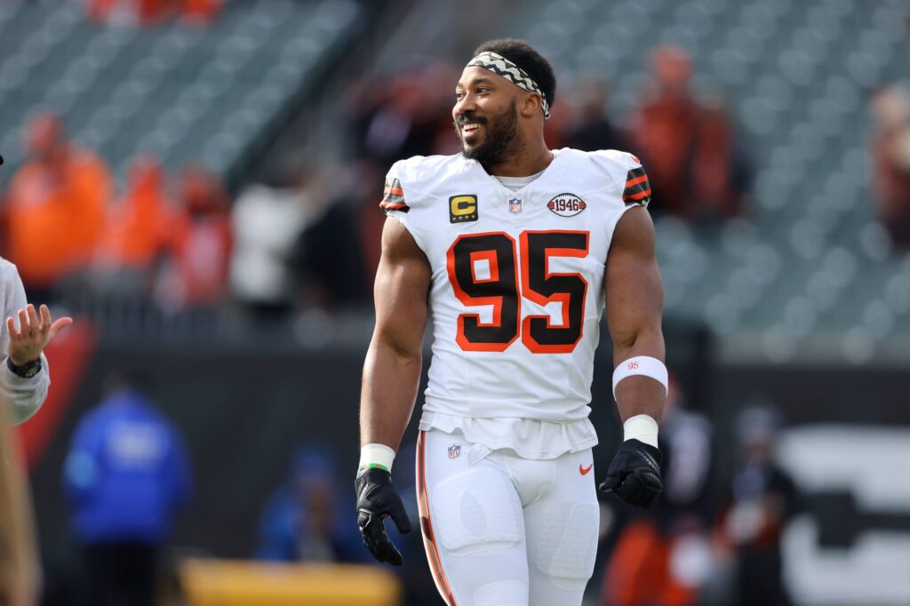 Myles Garrett next team odds: Commanders favored to acquire Browns’ star pass rusher