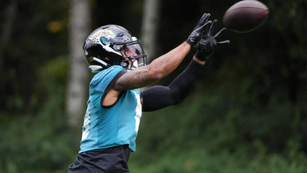 NFL analyst names a cut candidate for the Jaguars that saves money toward the salary cap but weakens the offense