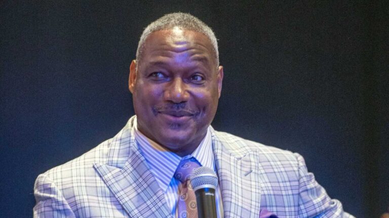 NFL HOF Spotlight: Derrick Brooks