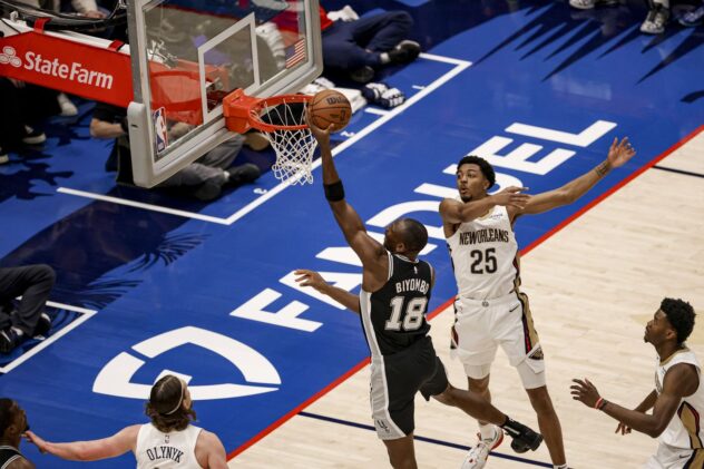 Open Thread: Bismack Biyombo is making a case to finish the season with the Spurs