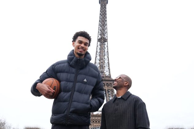 Open Thread: Some fun videos of the Spurs in front of the Eiffel Tower