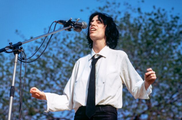 Patti Smith Announces 50th Anniversary Horses Tour